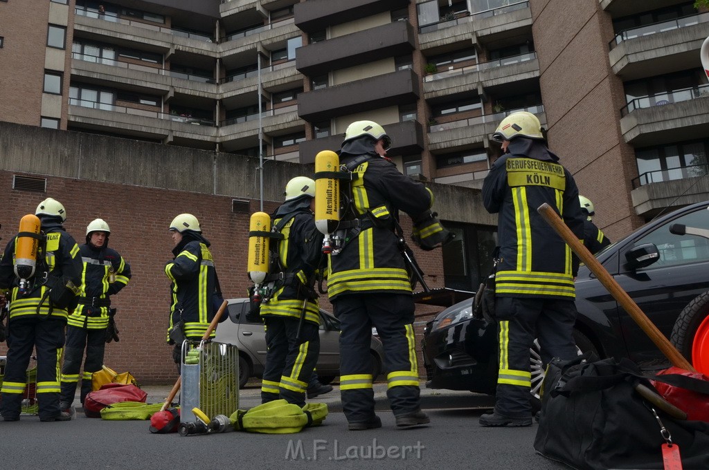 Feuer Koeln Porz Gremberghoven Oberstr P50.JPG - Miklos Laubert